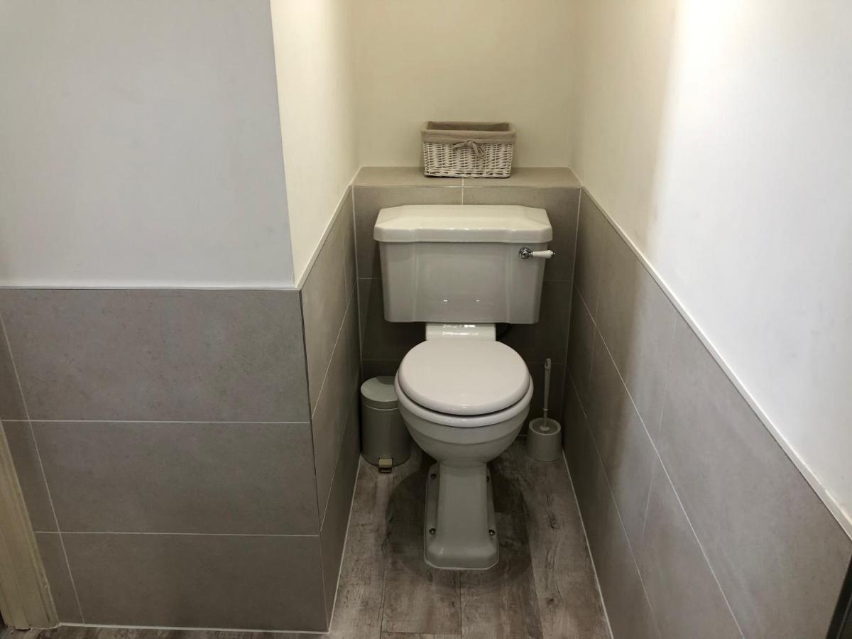 Lauras Townhouse Apartments Lansdown Slope Townhouse Bath Eksteriør bilde