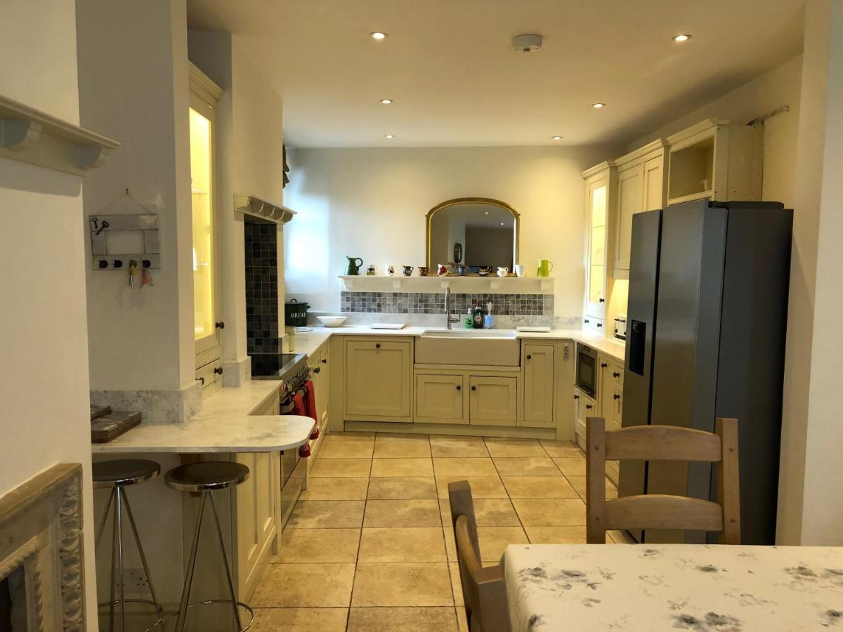 Lauras Townhouse Apartments Lansdown Slope Townhouse Bath Eksteriør bilde