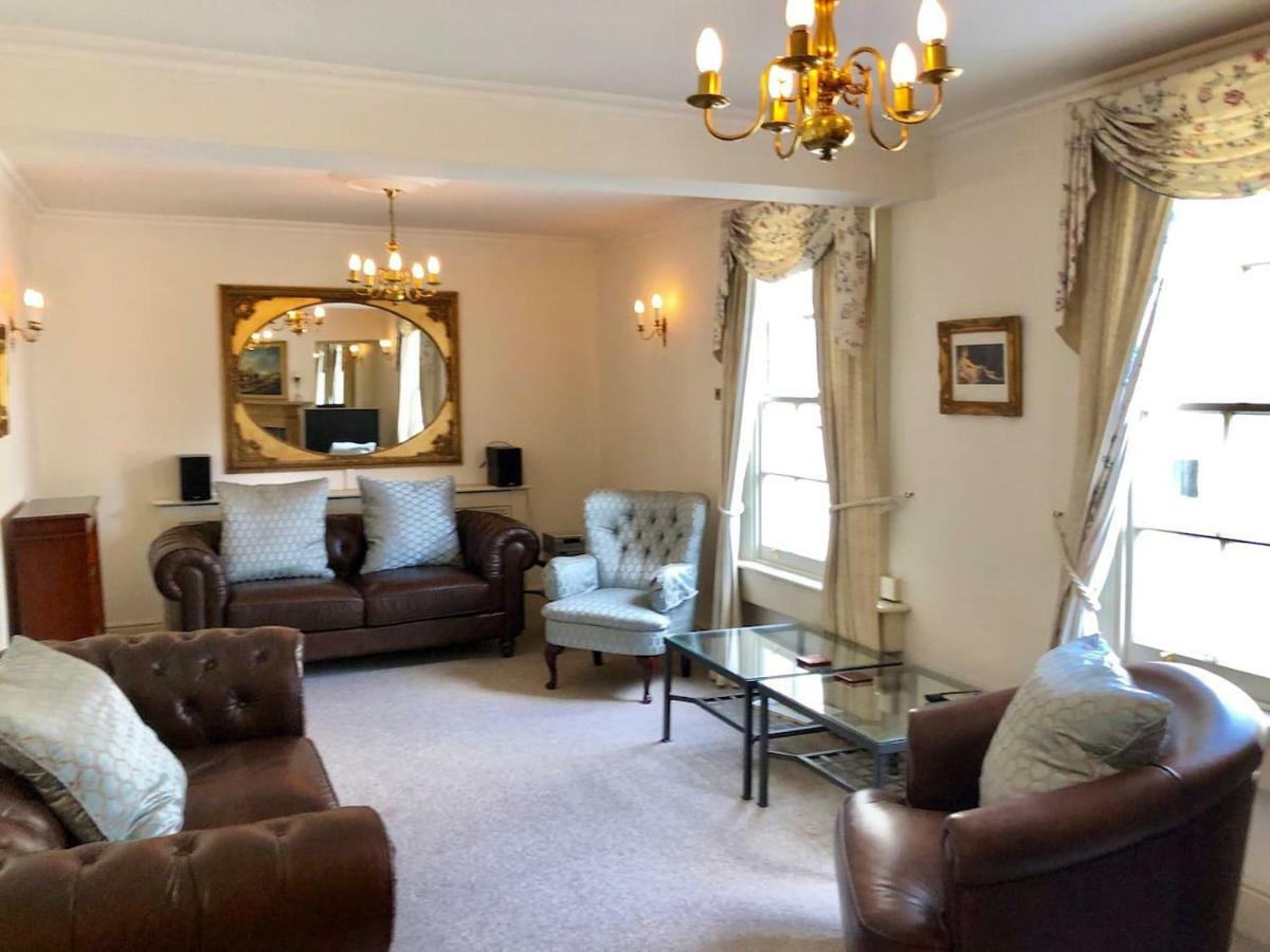 Lauras Townhouse Apartments Lansdown Slope Townhouse Bath Eksteriør bilde
